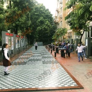 深圳學(xué)校引進(jìn)戶外查詢機(jī)